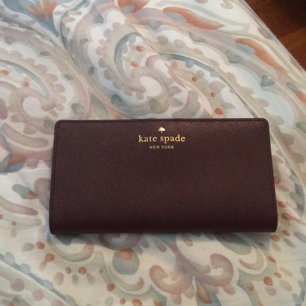 Kate Spade bifold wallet